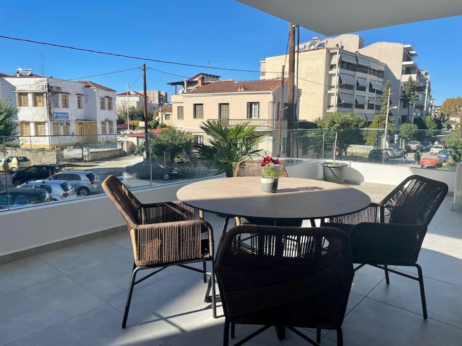Home Suite Home Trikala エクステリア 写真